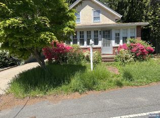 55 Church St, Alpine, NJ 07620