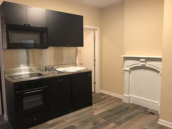 3rd image of 174 Bridge St #176