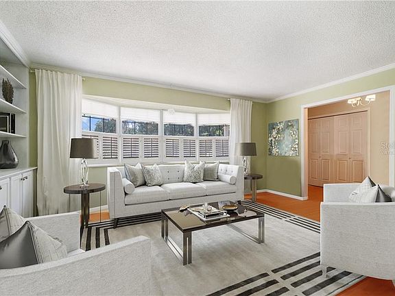 4th image of 4814 Lynn Oaks Cir