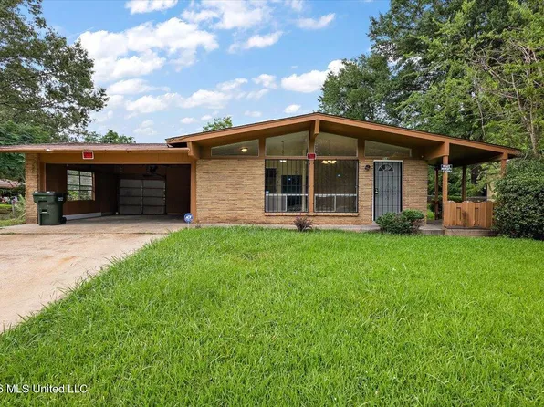 718 George Washington Ave, Canton, MS 39046