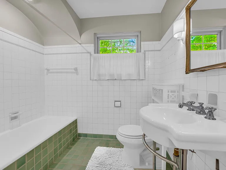 609 Neff Rd — Photo 10