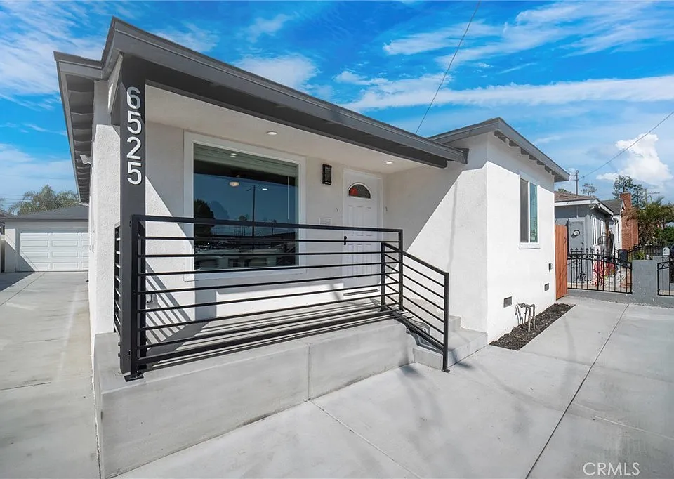 6525 Downey Ave