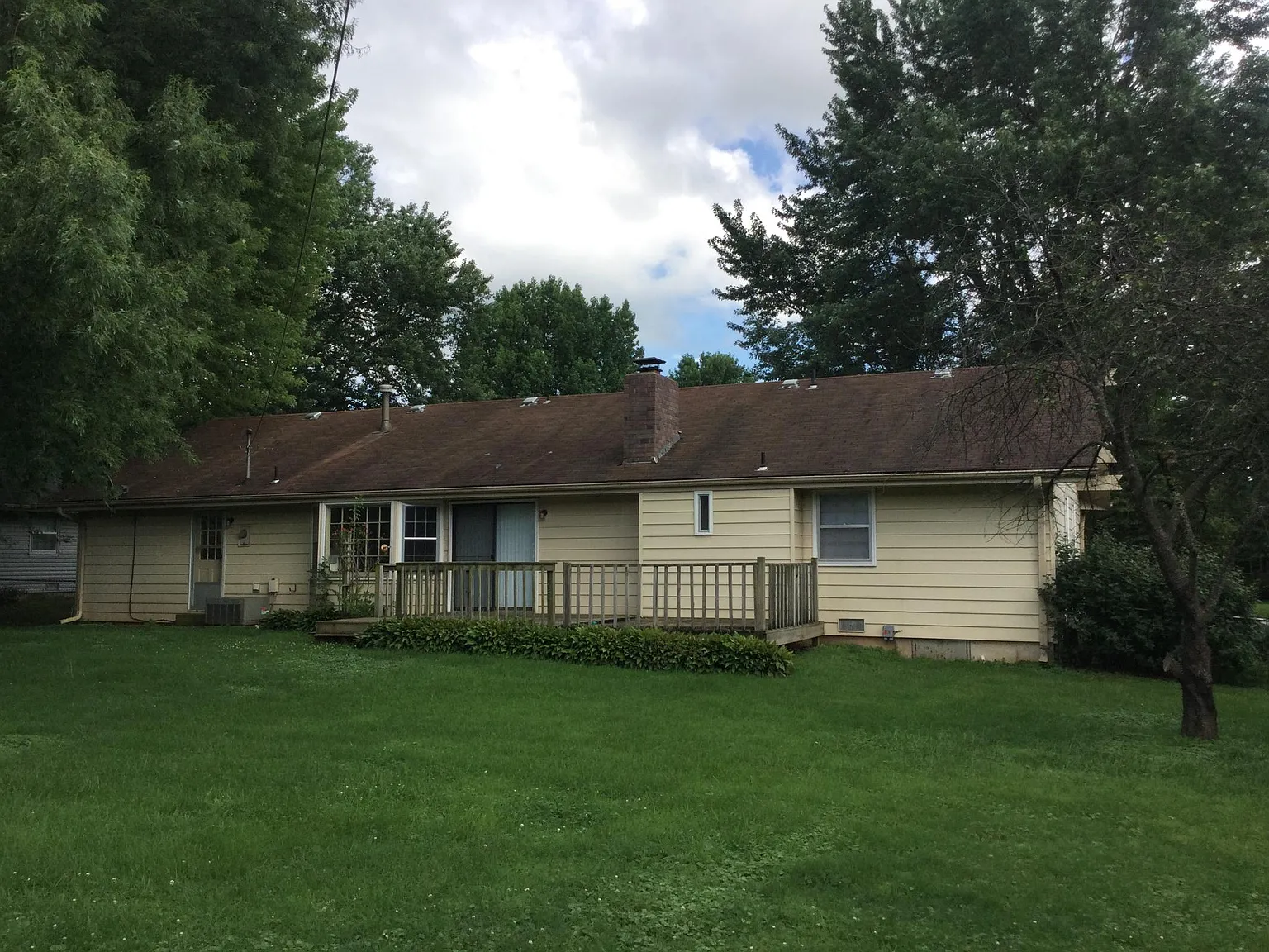 3 bed, 1496 sqft, $1,595 — Photo 2