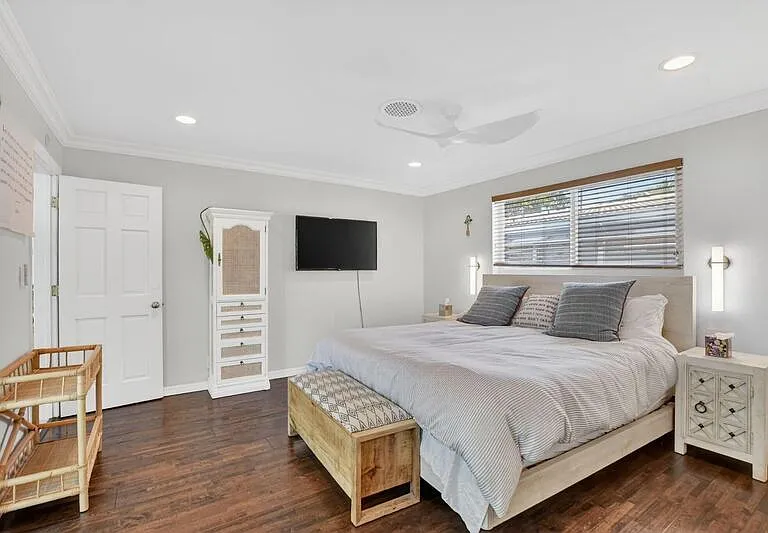 424 SW 7th Way — Photo 27