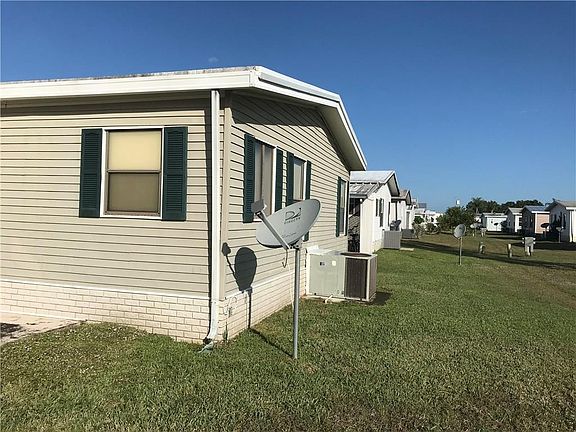 5th image of 16235 SW Indianwood Cir