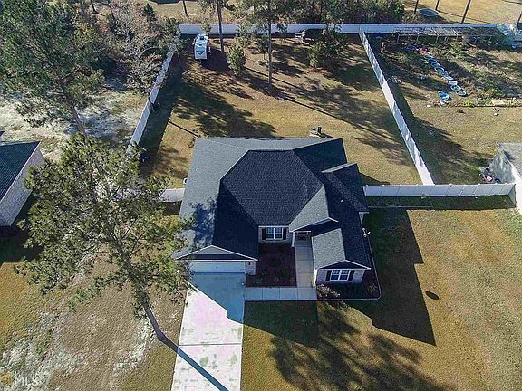 4th image of 210 Dewpoint Dr