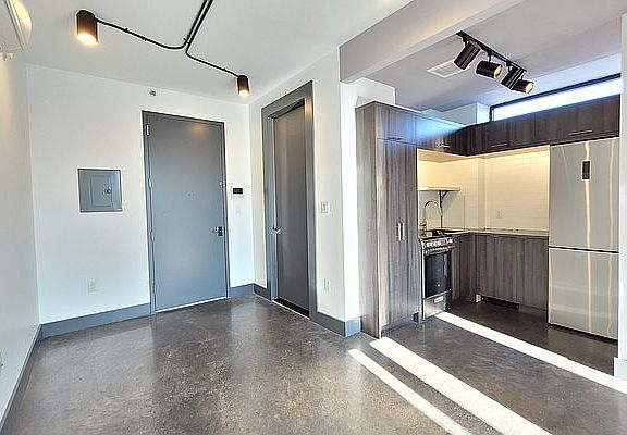 2nd image of 3 W 128th St #4B
