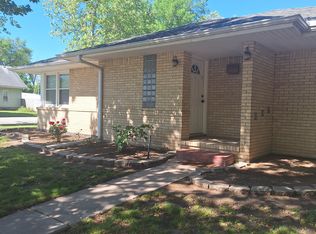 300 N 1st St, Canton, KS 67428