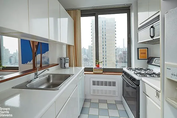 Rented by Brown Harris Stevens | media 3