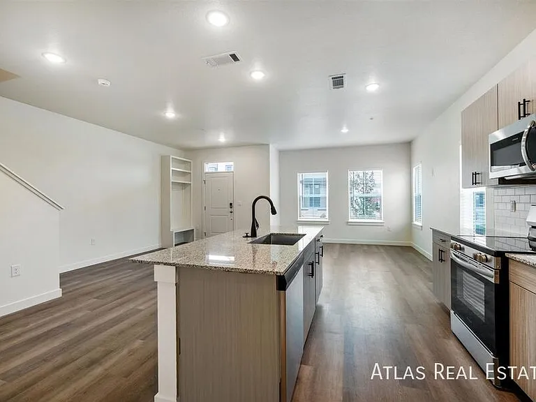 The Villas at Ridgeline Vista — Photo 76