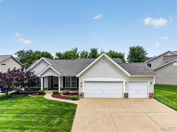 130 Barrington Lake Dr, Dardenne Prairie, MO 63368