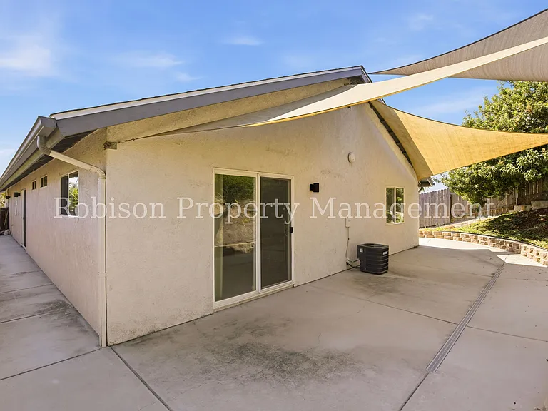 806 Galaxy Dr — Photo 21
