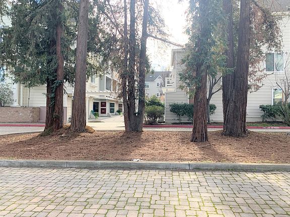 3rd image of 10074 Imperial Ave