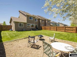1430 Meadow Ln, Douglas, WY 82633