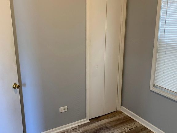 4th image of 8255 S Commercial Ave APT 1R