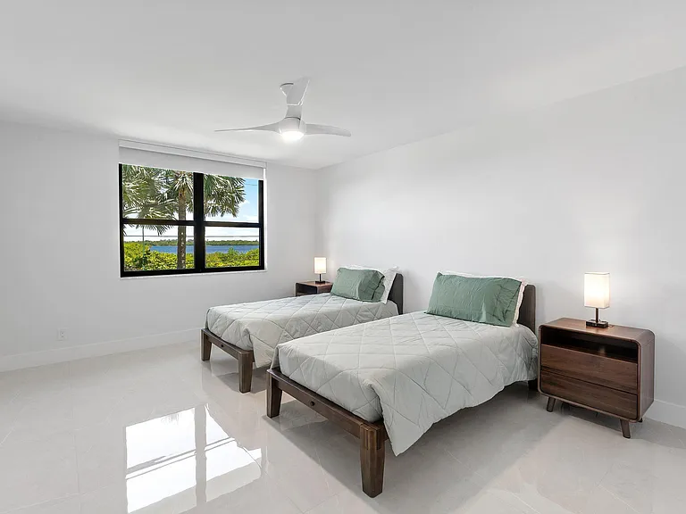 5480 N Ocean Dr #B1C — Photo 18