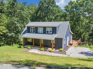 106 Sherwood Dr, Huddleston, VA 24104