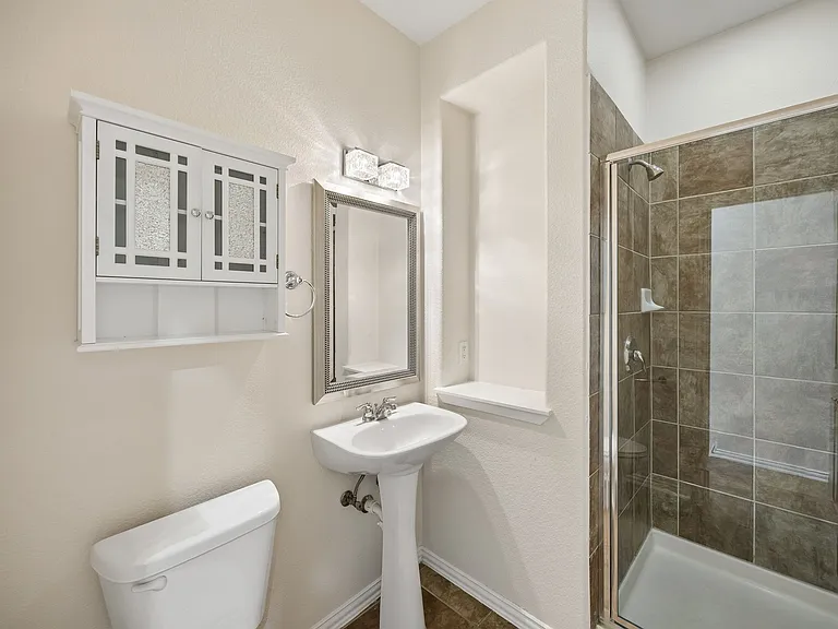 5193 Rolling Hills Dr — Photo 12