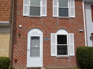 1032 Smoke Tree Ln, Virginia Beach, VA 23452