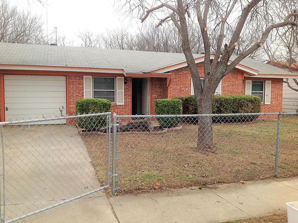 1st image of 706 W Washington Ave