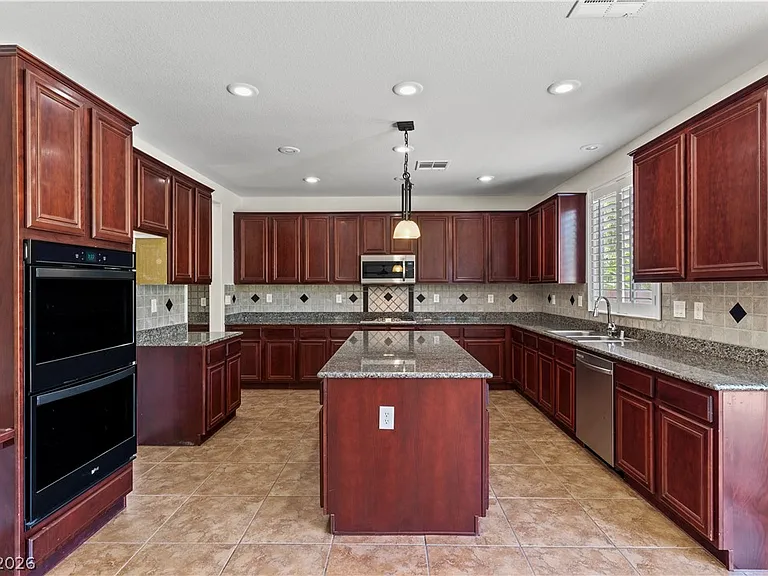 758 London Eye Ct — Photo 24