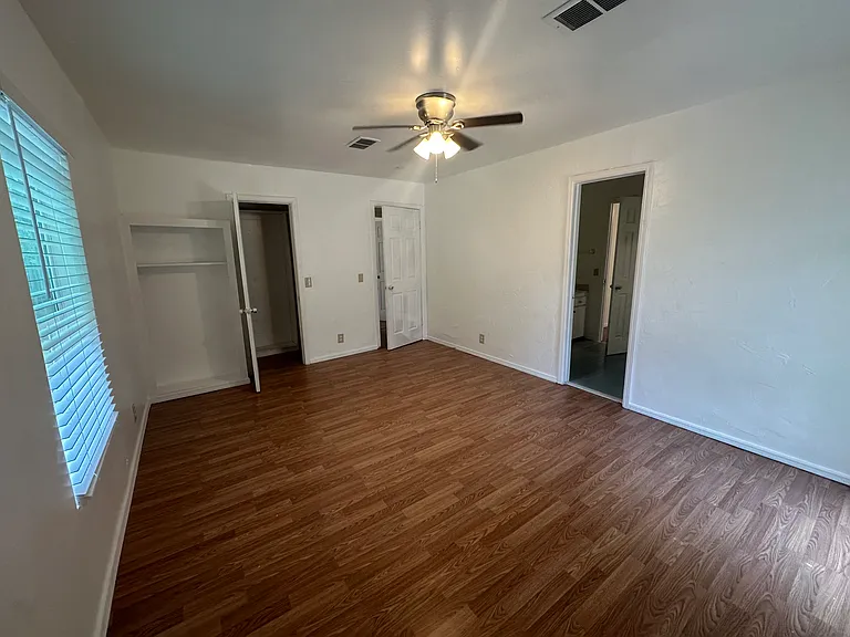 7833 S Harvard Ave — Photo 13