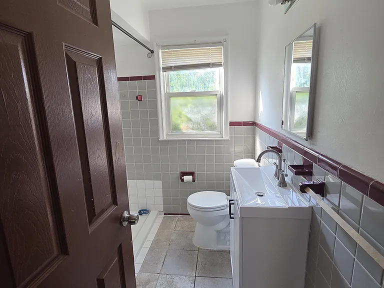 31234 Sheridan St — Photo 7