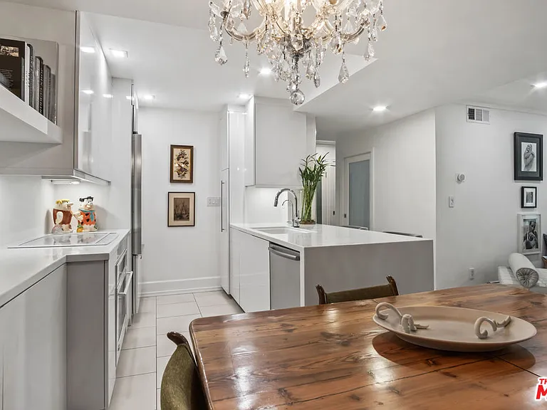 1230 Horn Ave #304 — Photo 5