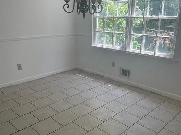 1286 E Fayetteville Rd, Riverdale, GA 30296