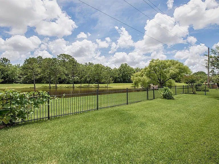 2213 Jernigan Frd — Photo 35