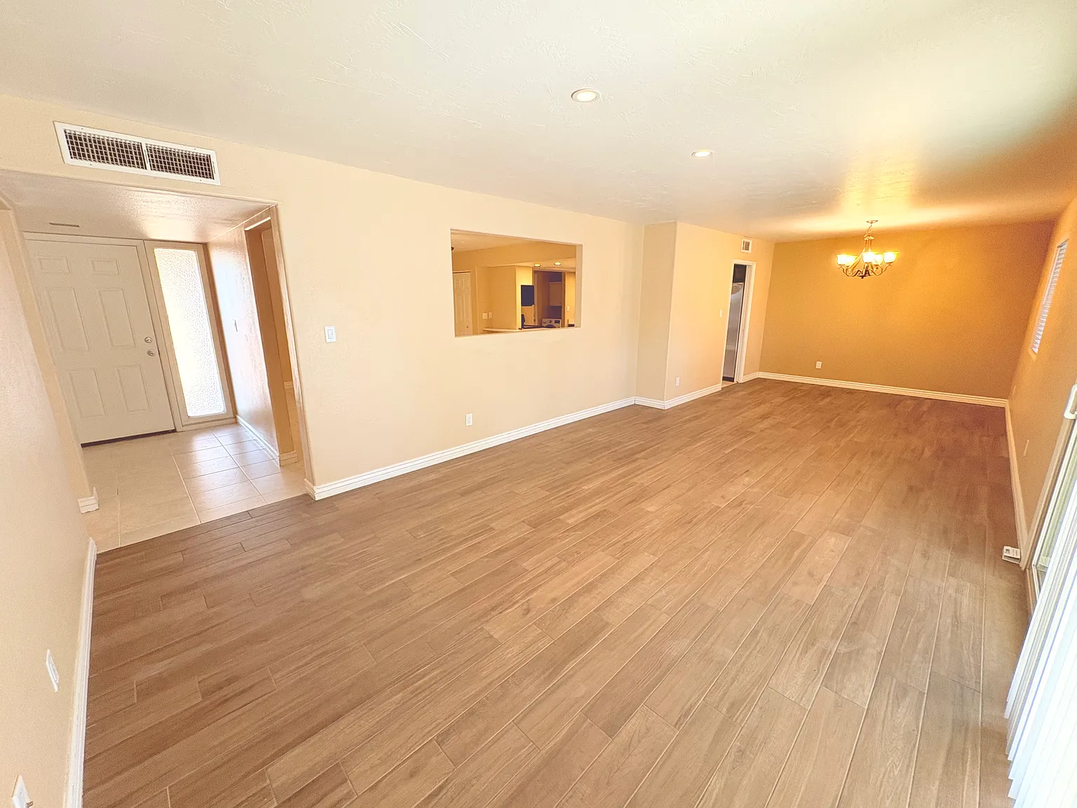 3 bed, 1700 sqft, $2,700 — Photo 4