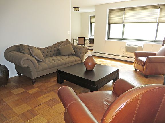 5th image of 100 E Hartsdale Ave APT 4DE