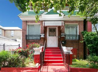 748 E 4th St, Brooklyn, NY 11218