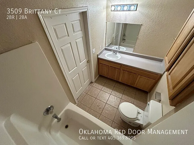 3509 Brittany Ct — Photo 6