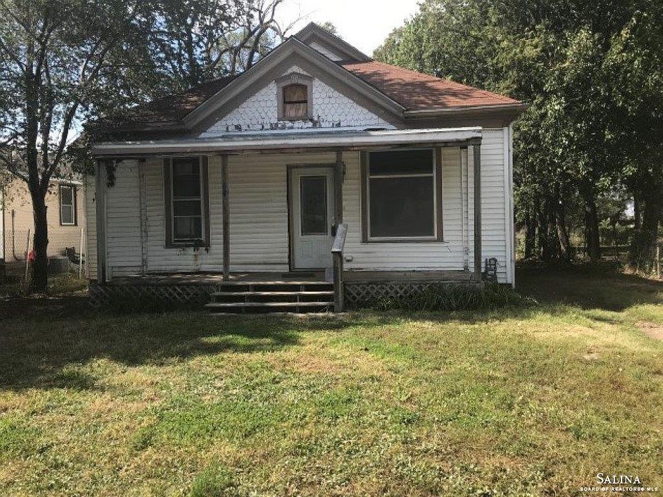 1st image of 644 Montrose St