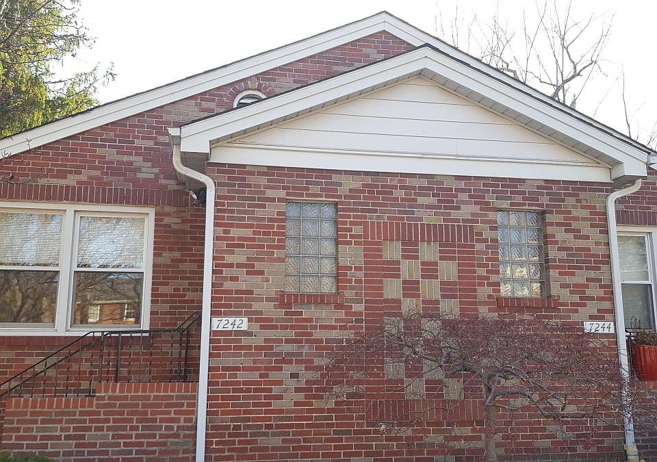 Front of lovely updated duplex