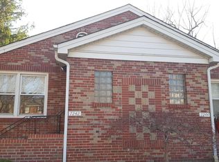 7242 Clayton Rd, Saint Louis, MO 63117