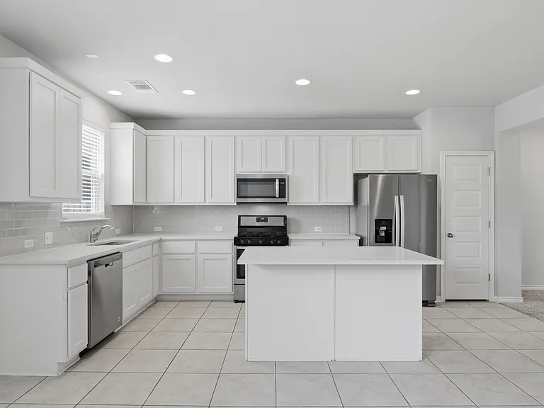 2129 Pecan Island Dr — Photo 5