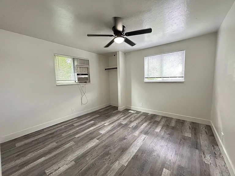 1340 S 200 E — Photo 26