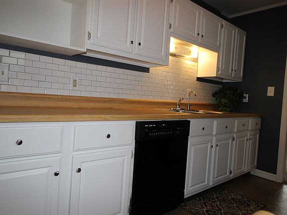 4th image of 1418 N Chicago St