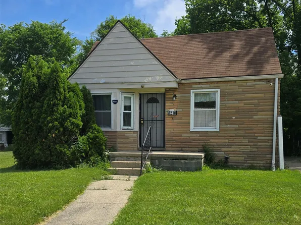 8210 Warwick St, Detroit, MI 48228
