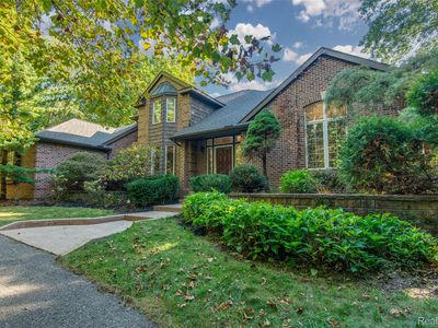 5090 Stone Oak Dr, Jackson, MI, 49201