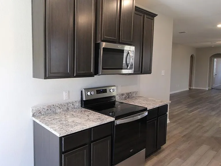 509 Washington Dr — Photo 4