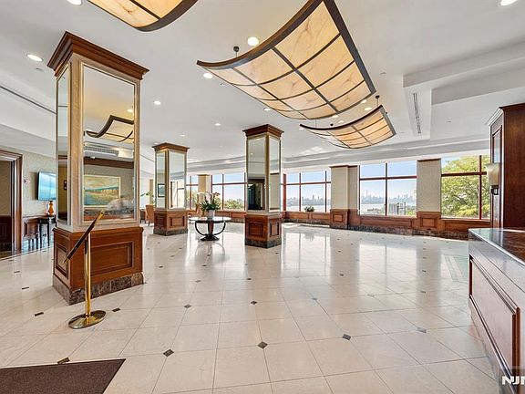 2nd image of 100 Old Palisade Rd APT 1801