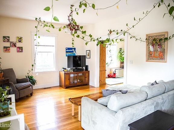 00_Living_Room (800x533)