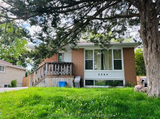 228 Silverbirch Dr, Newmarket, ON L3Y 2Z5