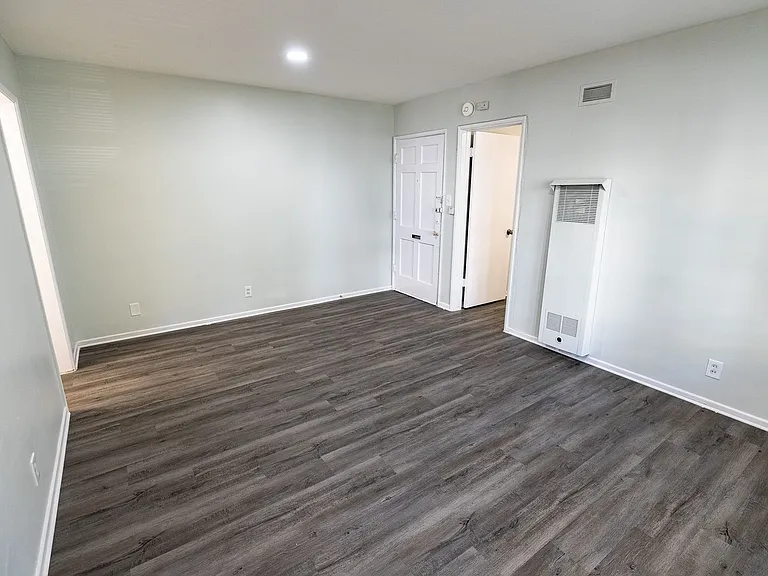 7056 Lanewood Ave — Photo 27