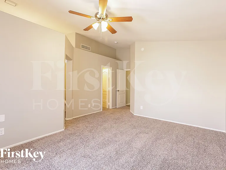 1900 Toscanini Way — Photo 13