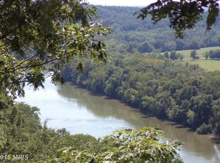 107 Mountainside Rd, Harpers Ferry, WV 25425