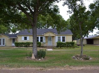1868 County Road 218, Weimar, TX 78962